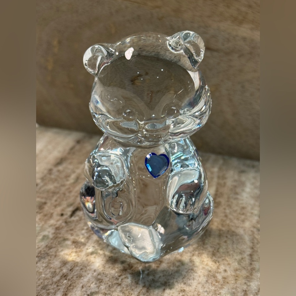 Vintage Fenton Art Glass Bear Figurine Blue Heart September Birthstone - Picture 5 of 6